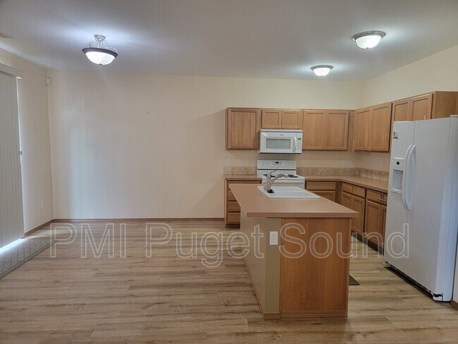 Building Photo - 26117 171st Pl SE