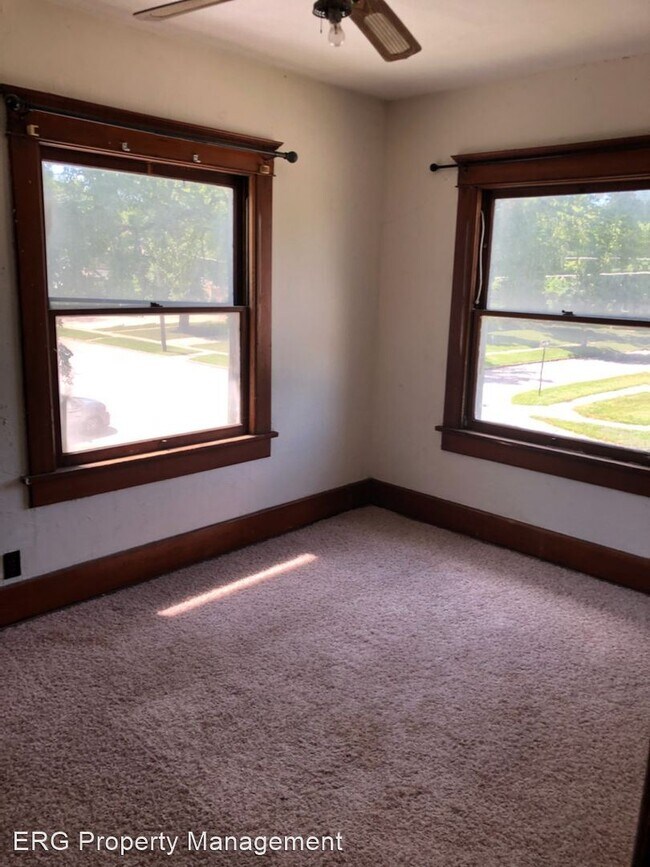 Foto del edificio - 5 br, 2 bath House - 1128 Neosho St
