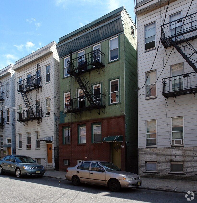 Foto del edificio - 371 E Kinney St