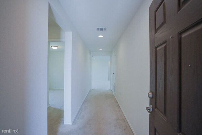 Foto del edificio - 3 br, 2 bath House - 6829 Helms Deep Dr
