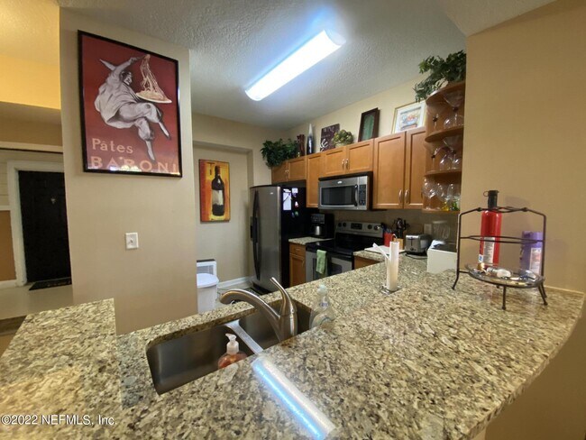 Foto del edificio - 10435 Mid Town Pkwy