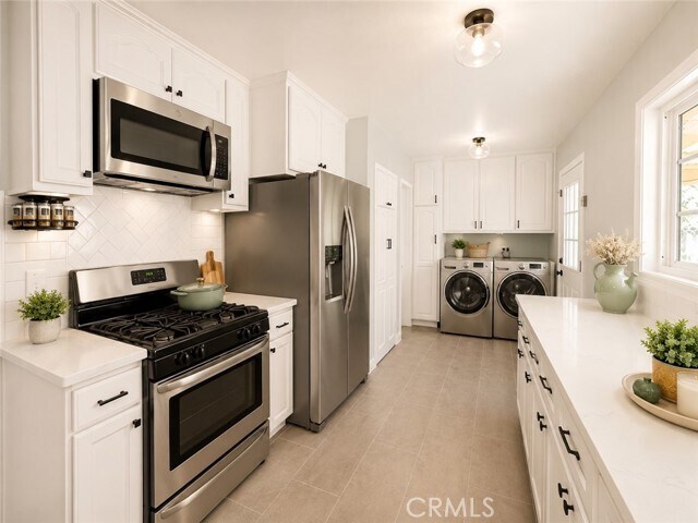 Building Photo - 2420 W 116th St