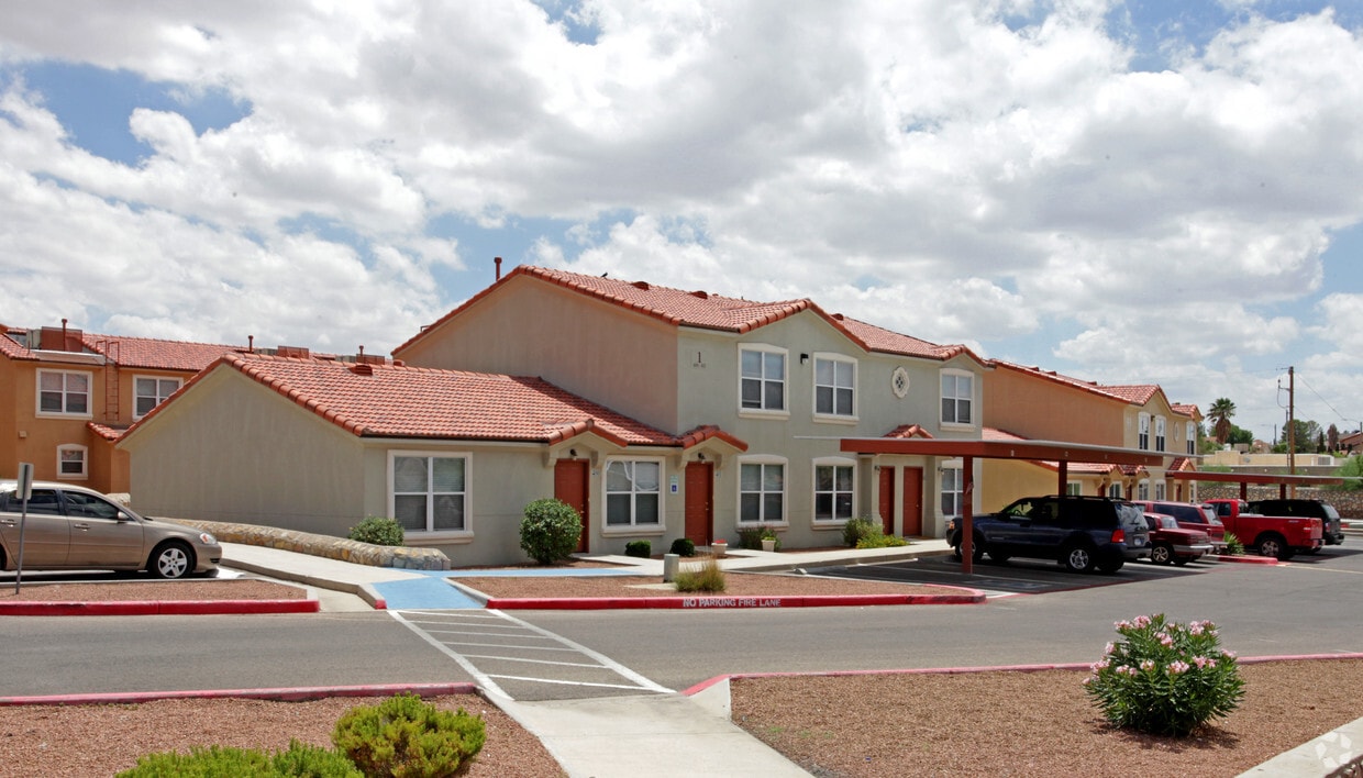 Cedar Oak Townhomes El Paso, TX