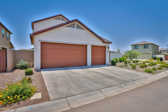 Building Photo - 9805 E Specter Dr