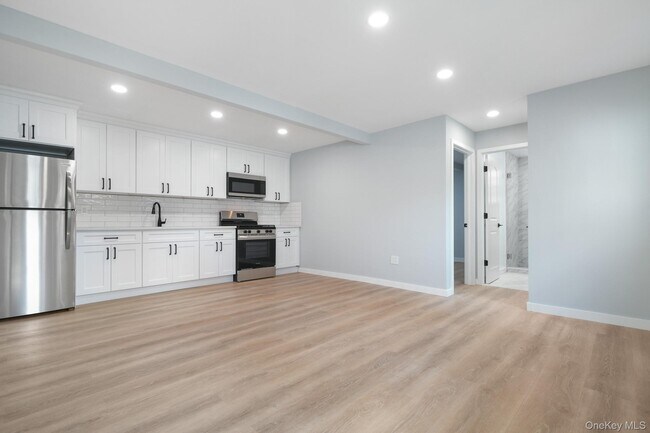 Building Photo - 53 Radford St