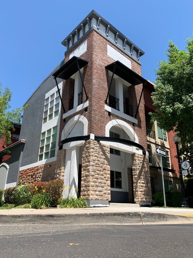 Primary Photo - 1726 7th St