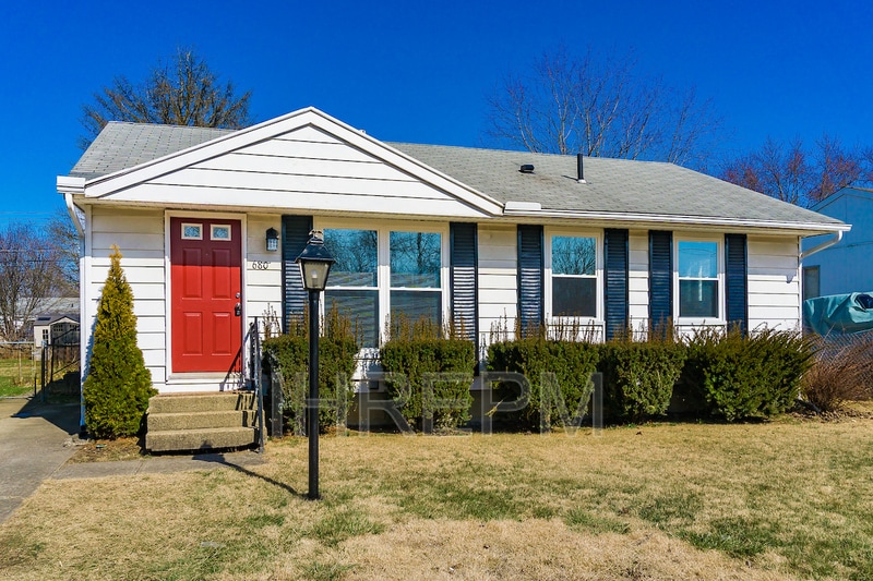 Foto principal - 680 Williams Rd