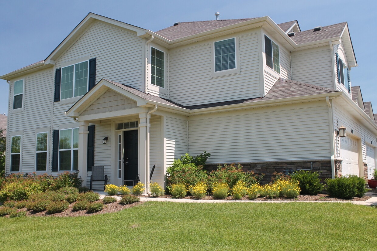 Primary Photo - 460 S Jade Ln