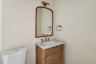 Building Photo - 2430 Summer Spring Dr