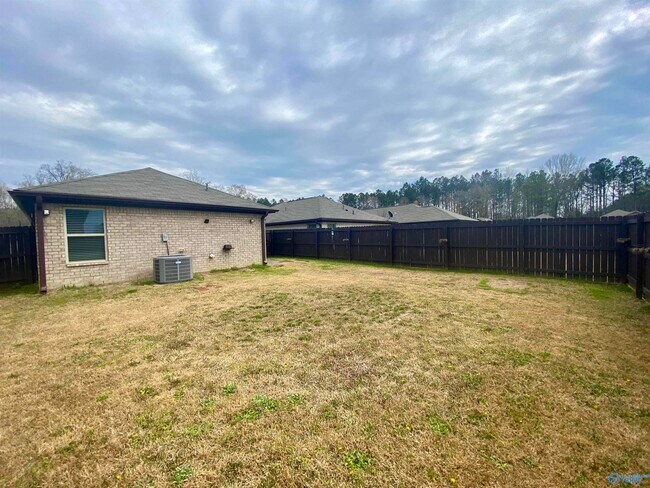 Foto del edificio - 171 Winstead Cir