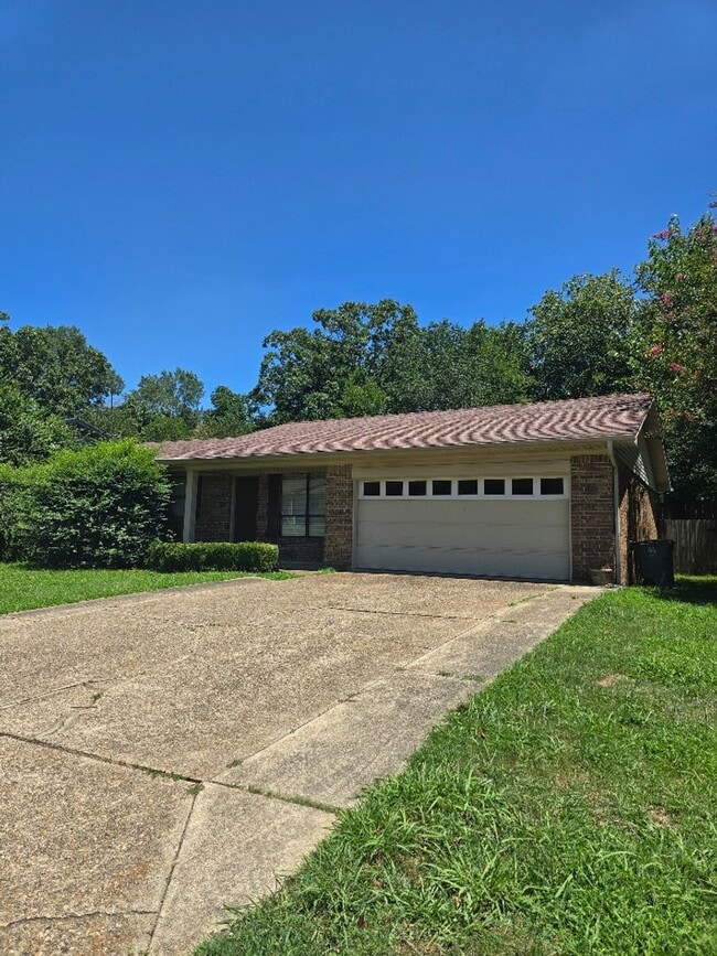 Building Photo - 104 Ridgeview St