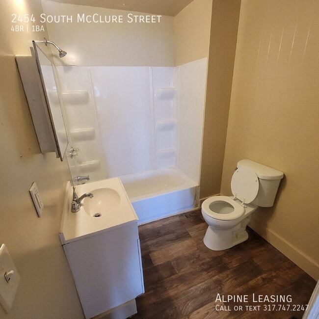 Building Photo - 2454 S McClure St