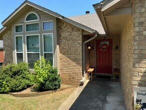 Building Photo - 1386 E Amber Dr