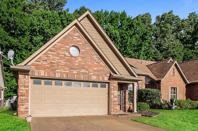 Foto del edificio - 1393 Marhill Cove