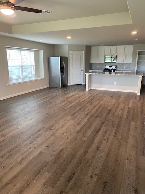 Foto del edificio - 24611 Bastiani Canvas Ln