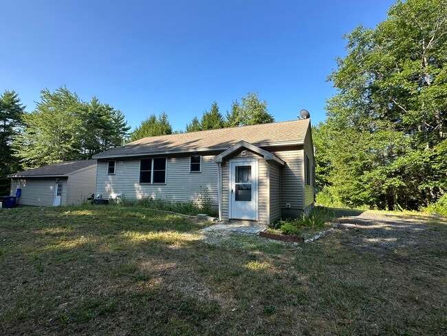 Building Photo - 43 Adams Way