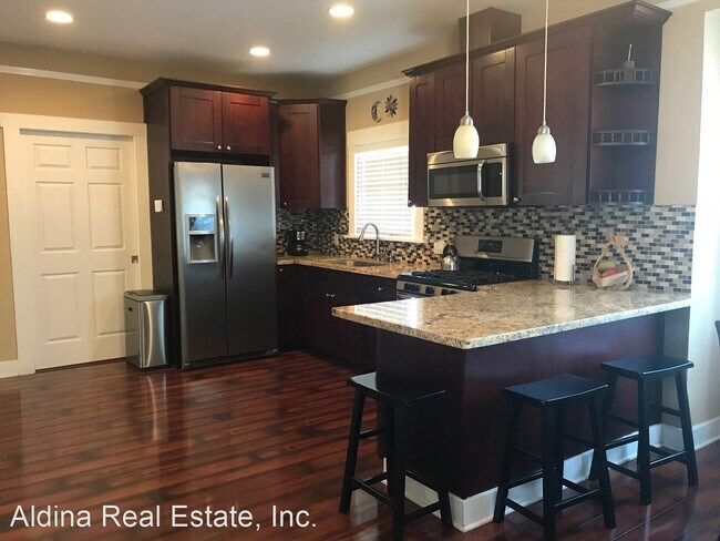 Foto del edificio - 2 br, 2 bath House - 701 S. 10th St.