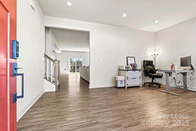 Building Photo - 6270 Durango Way