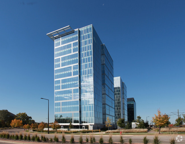 Reflections at Bloomington Apartments - Bloomington, MN | Apartments.com