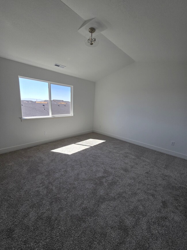 Foto del edificio - 4816 Heartwood Rd