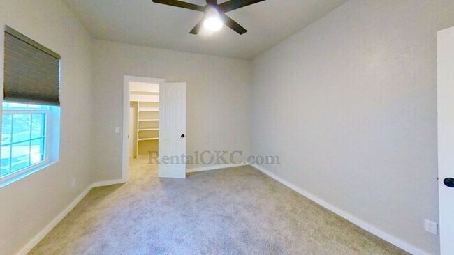 Foto del edificio - Beautifully outfitted 3 bed 2 bath in OKC