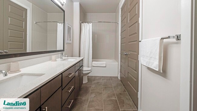 Building Photo - 825 Usener St