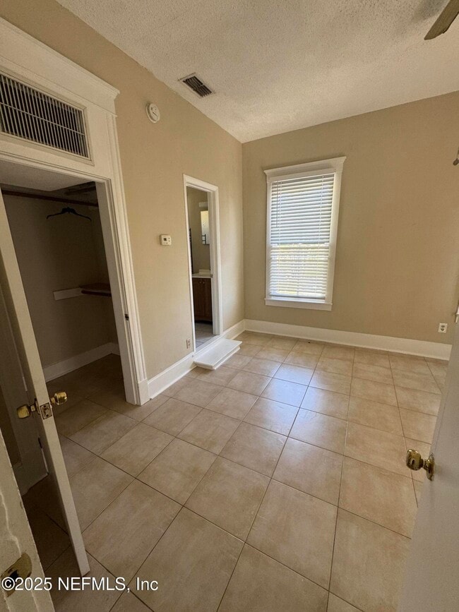 Foto del edificio - 1604 Cherry St