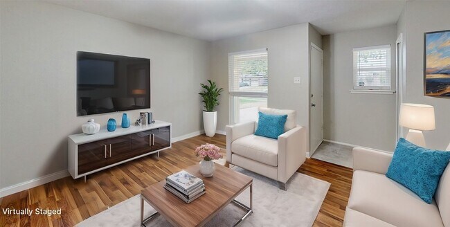 Foto del edificio - 1404 Meadowcrest Dr