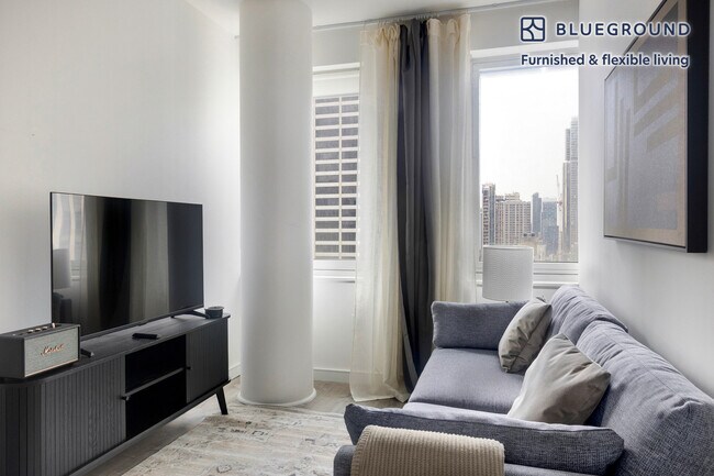 Foto del edificio - 70 W 45th St