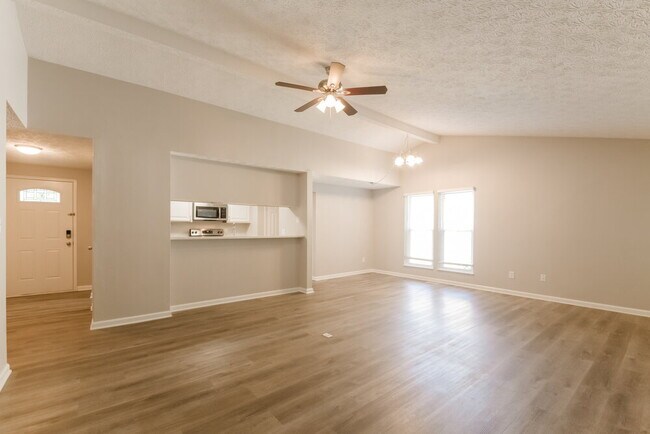 Foto del edificio - 4419 Deerview Ct