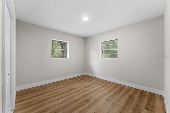 Foto del edificio - 1218 Crescent St