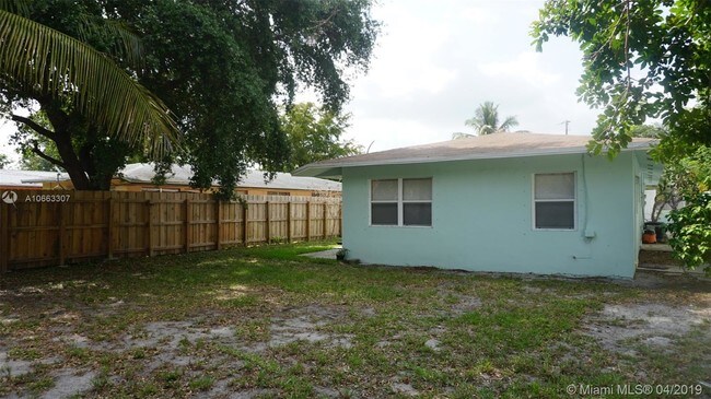 Building Photo - 615 NW 18th St