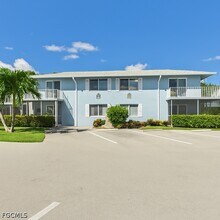Building Photo - 232 Palm Dr