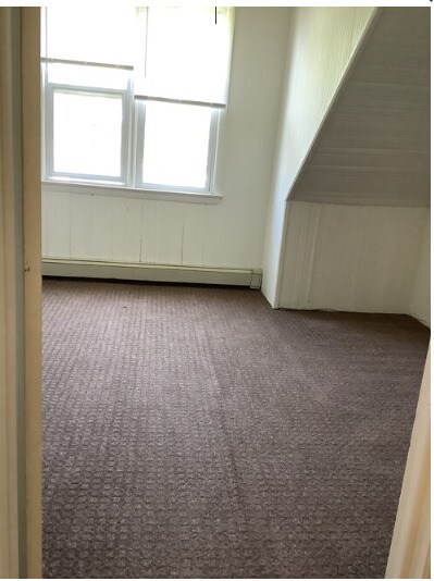 Building Photo - 549 Piermont Ave