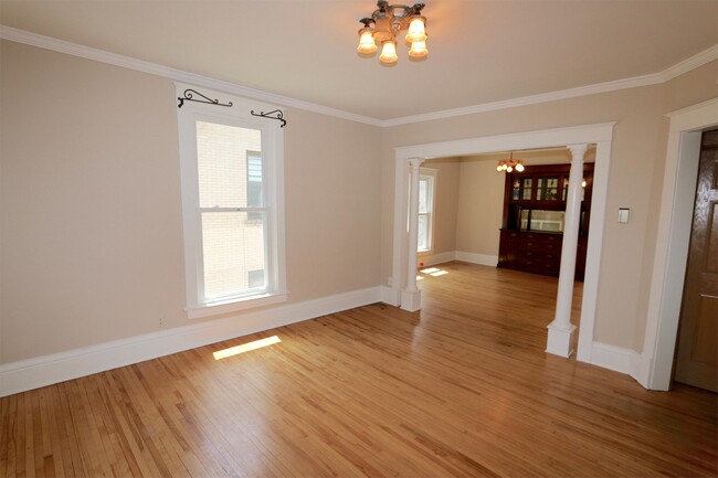 Building Photo - 3116 Humboldt Ave S
