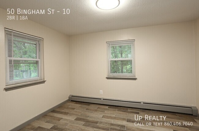 Building Photo - 50 Bingham St