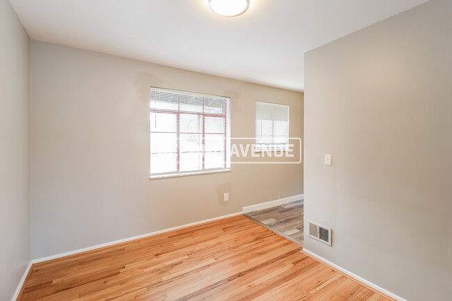 Building Photo - 3456 Tangent DR