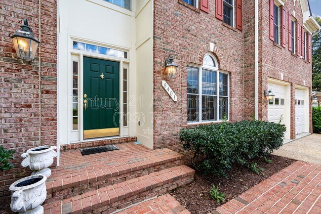 Building Photo - 8401 Tysons Trace Ct