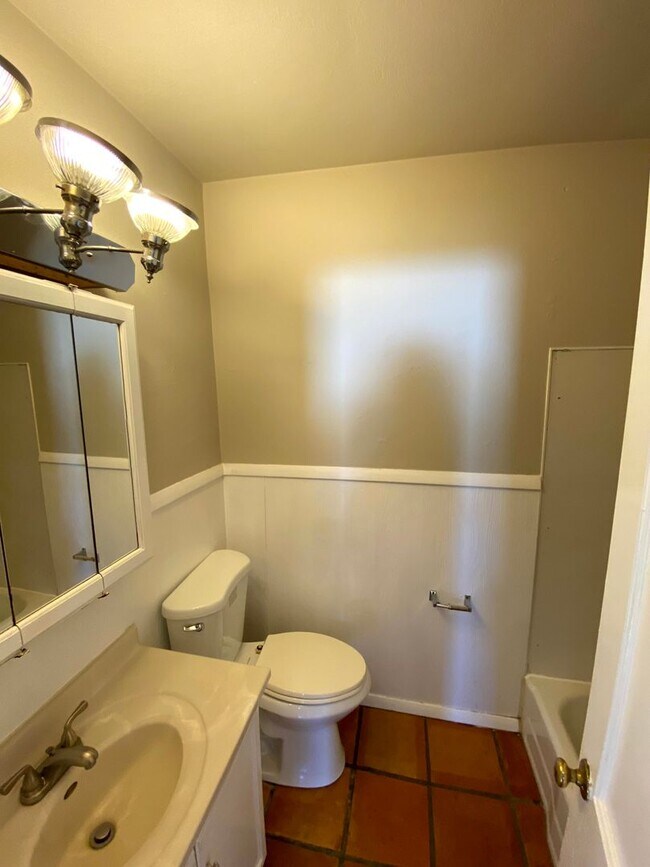 Foto del edificio - 2 Bedroom 1 Bath Home