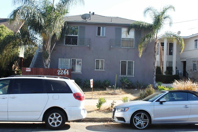 Building Photo - Designer Apartment in West Adams