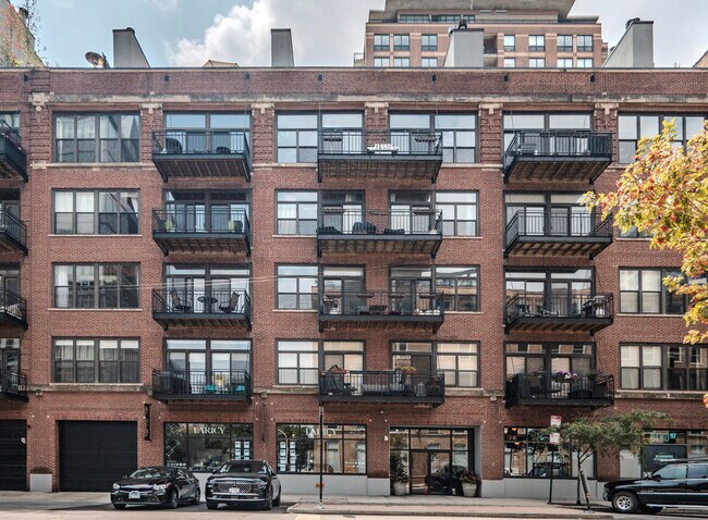 Foto del edificio - 375 W Erie St