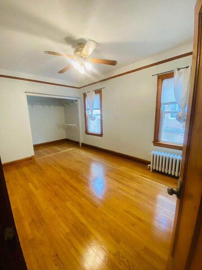 Foto del edificio - 5310 W Parker Ave