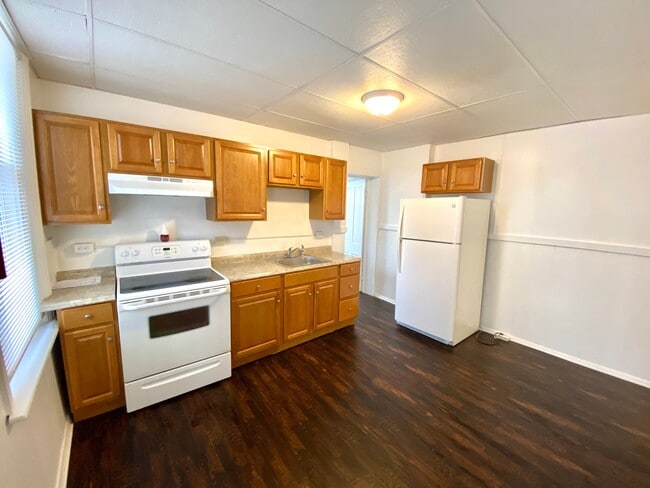 Building Photo - 1024 Lehman St