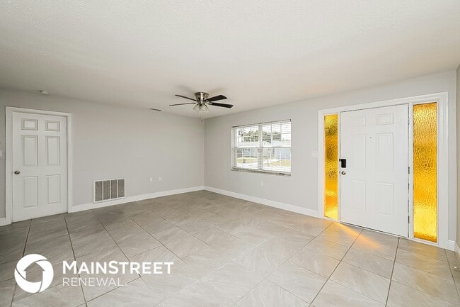 Building Photo - 9824 Richwood Ln