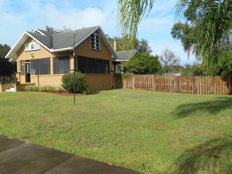 Primary Photo - 124 E Laurel Ave