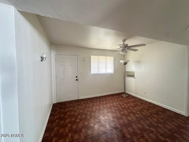 Foto del edificio - 1222 E McLellan Blvd