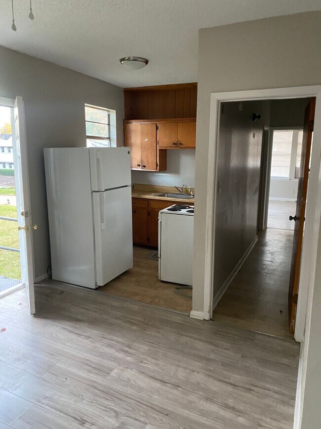 Foto del edificio - 260 Wyandotte St