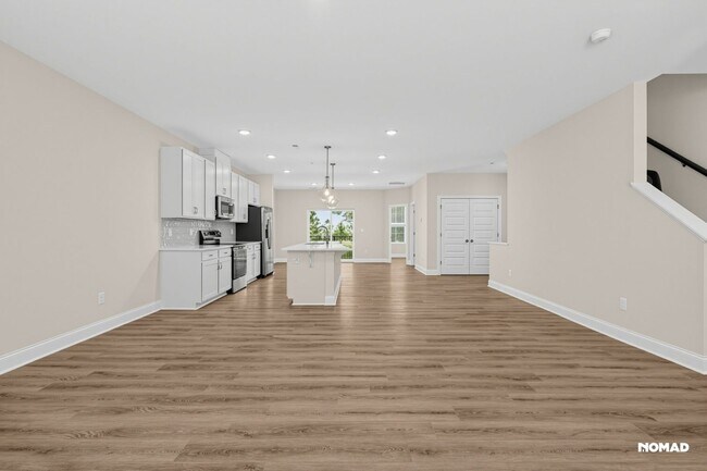 Building Photo - 409 Grove Overlook Ln