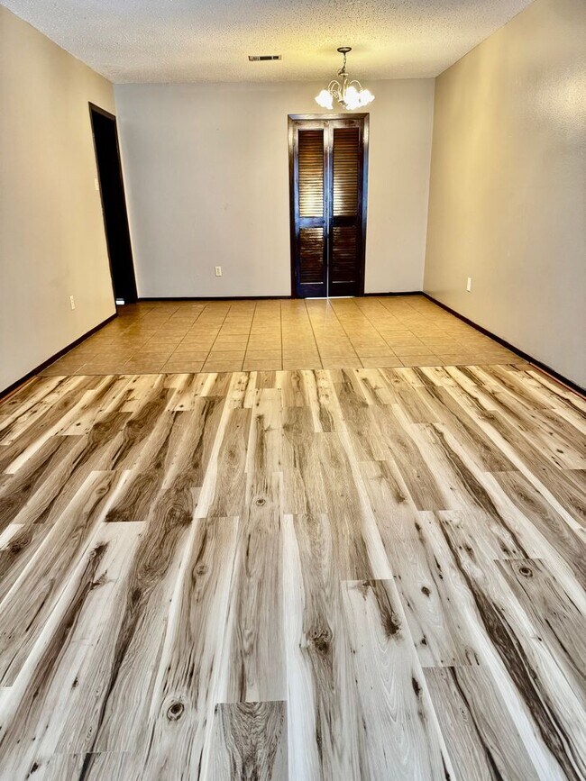 Foto del edificio - Oakview Condos