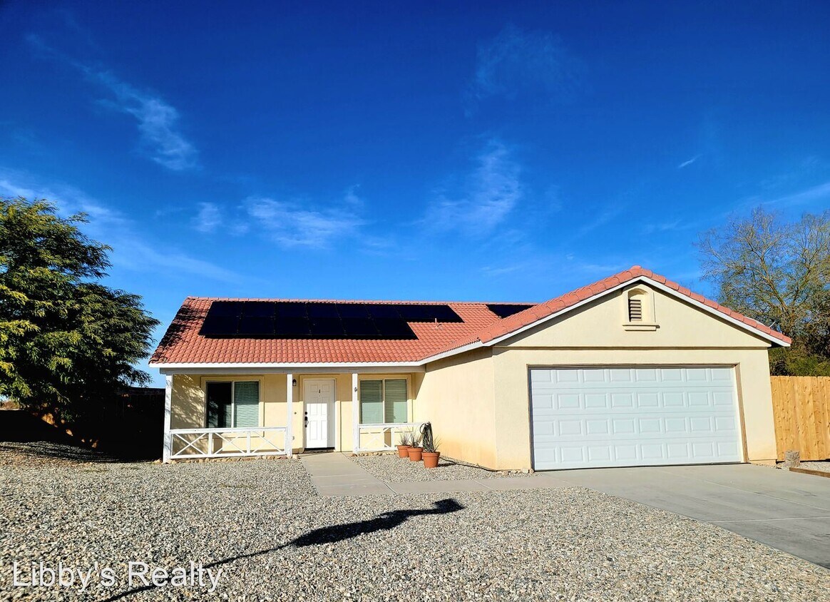 Primary Photo - 4 br, 2 bath House - 71602 Florida Court